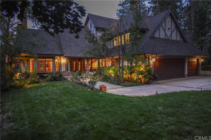 Property Photo: 399 Riviera Drive CA 92352