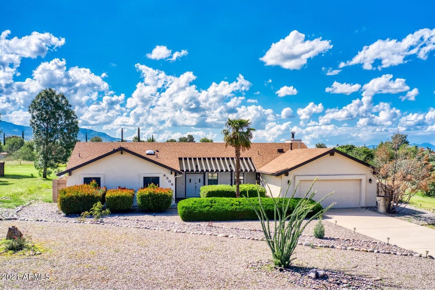 Property Photo: 4508 S Shoshoni Avenue AZ 85650