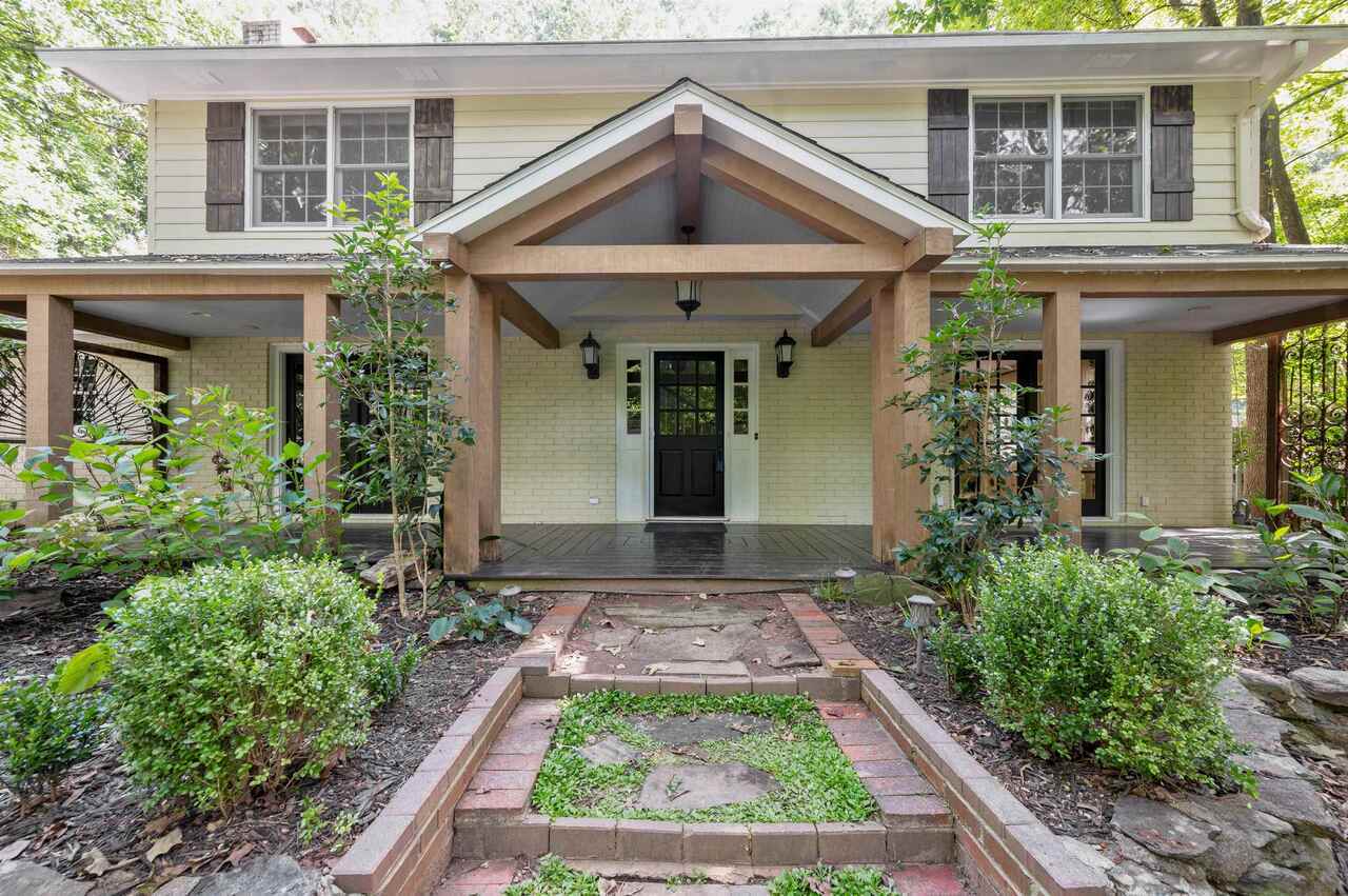 Property Photo:  975 Wordsworth Drive  GA 30075 