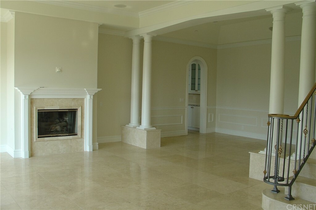 Property Photo:  410 Upper Lake Road  CA 91361 