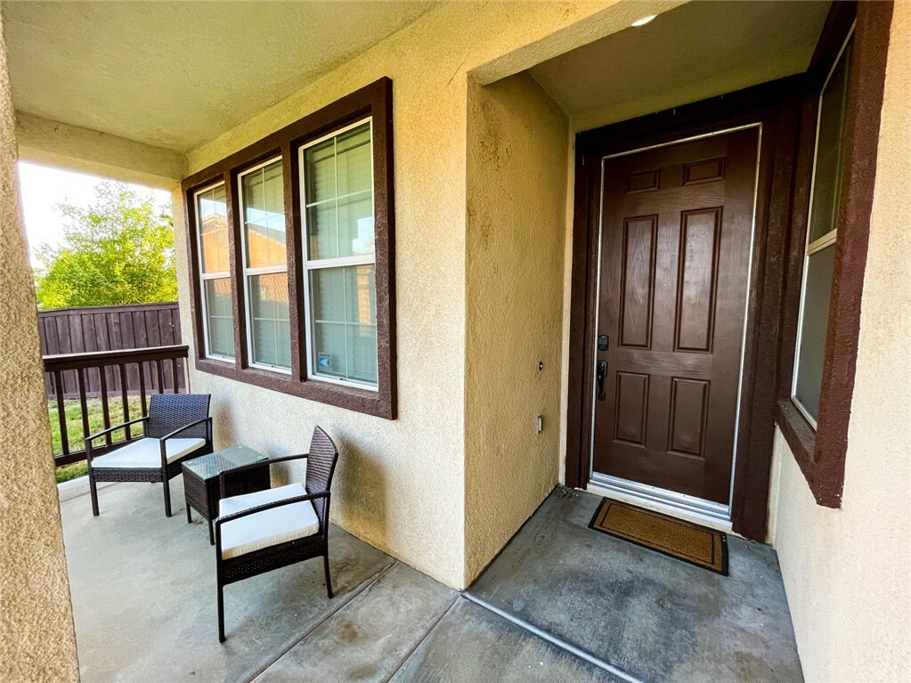 Property Photo: 295 Galley Court CA 92583