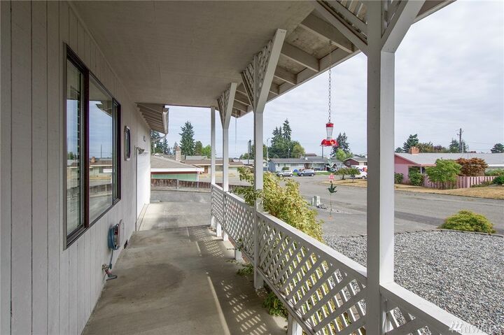 Property Photo:  2512 Columbus Ave  WA 98362 