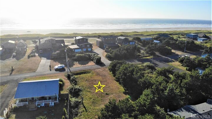 Property Photo: 1316 Salt Aire Blvd WA 98547