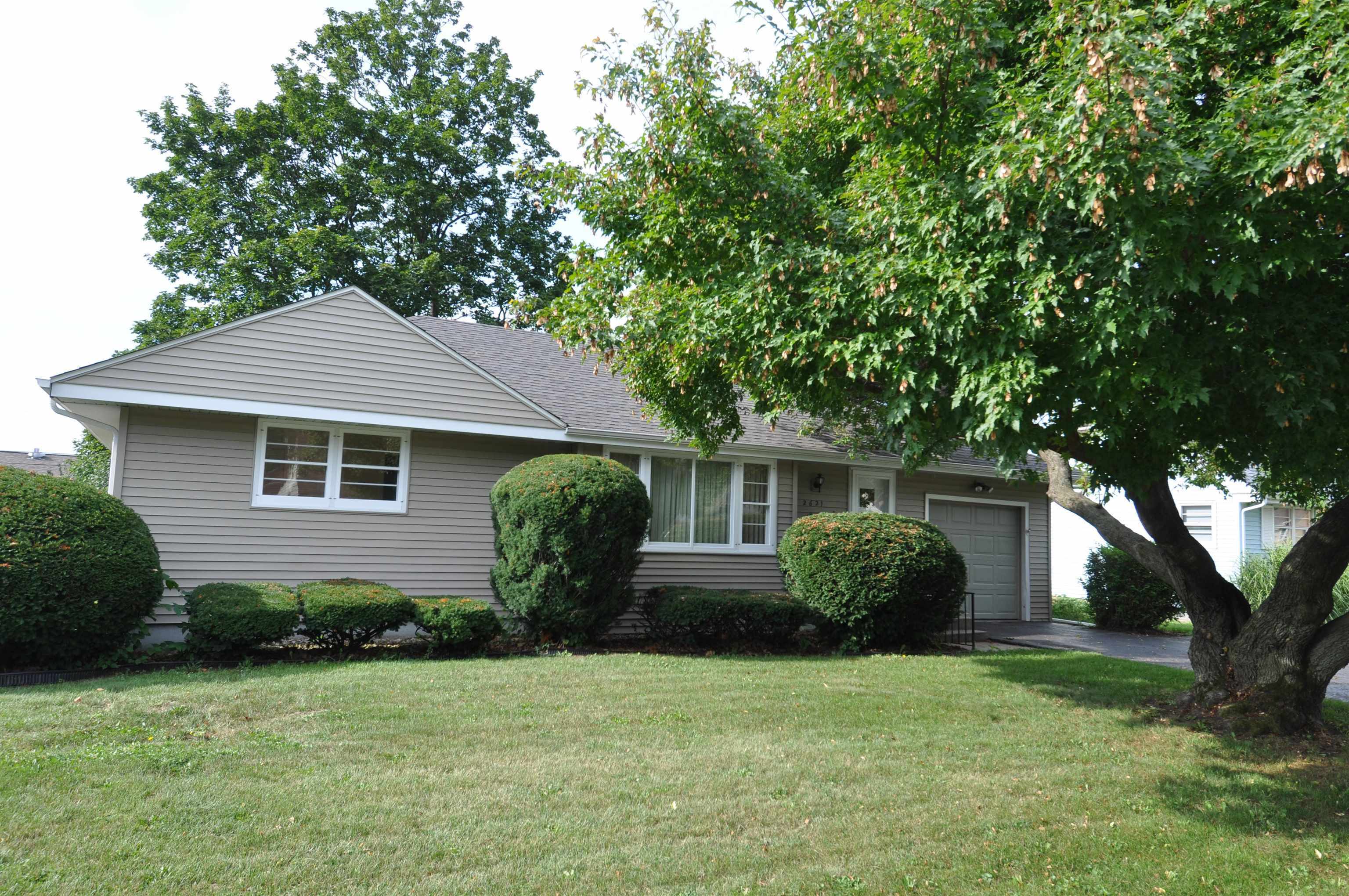 Property Photo:  2621 Hooker Avenue  IL 61108 