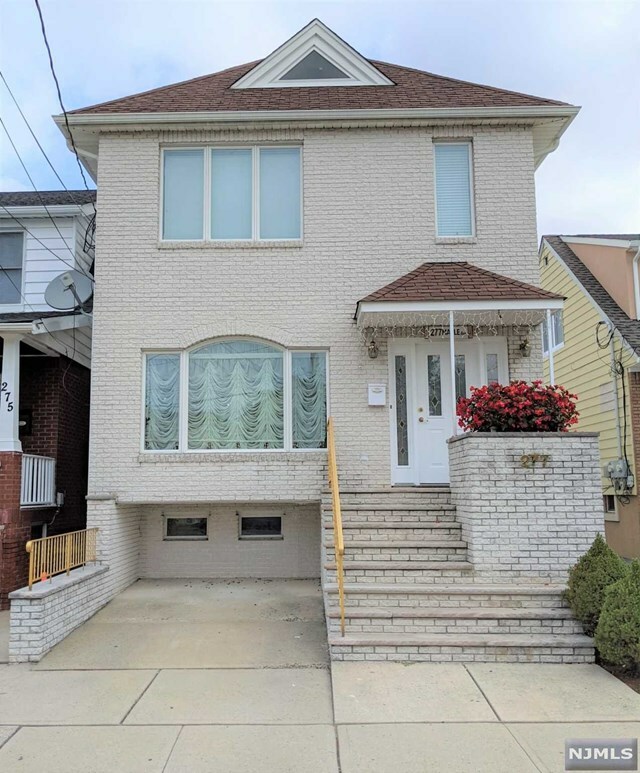 Property Photo:  277 Maple Avenue  NJ 07057 