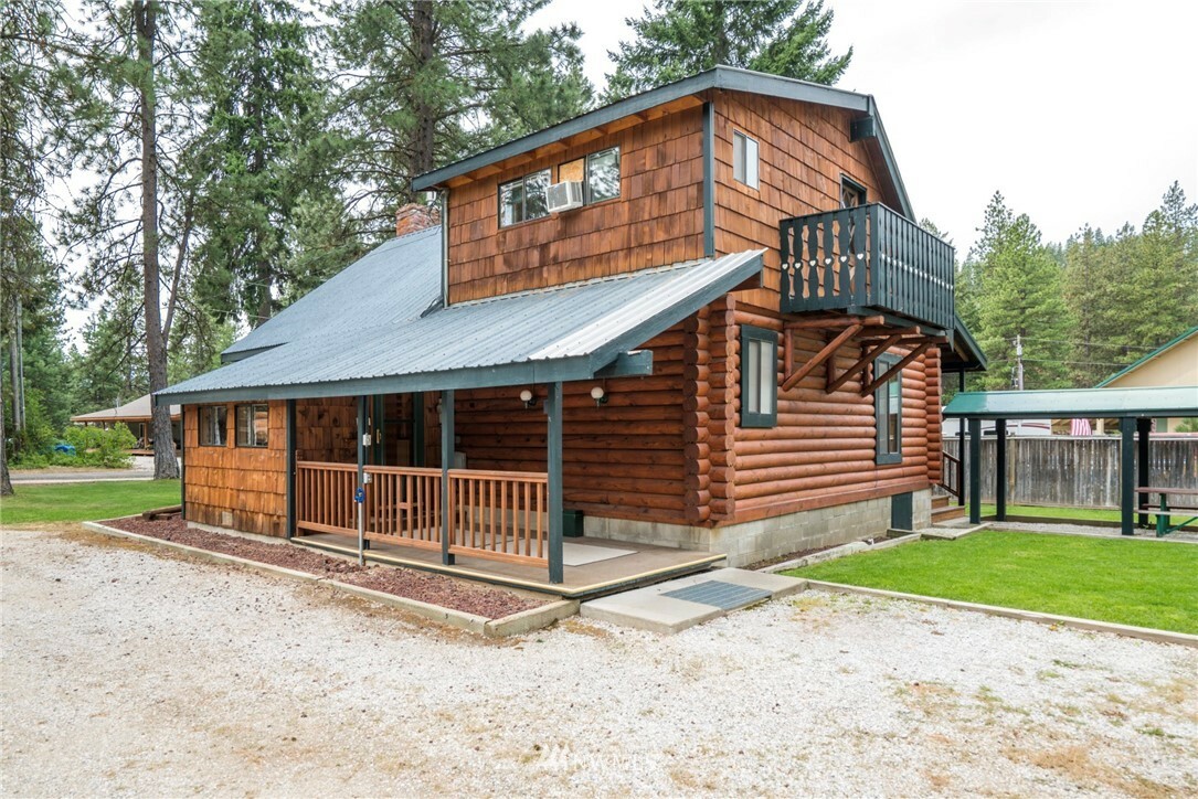 Property Photo:  18725 Fir Loop  WA 98826 