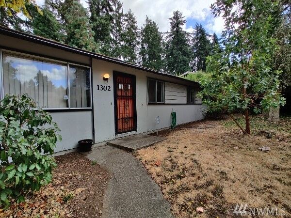 Property Photo:  1302 NE Merkel St NE  WA 98516 
