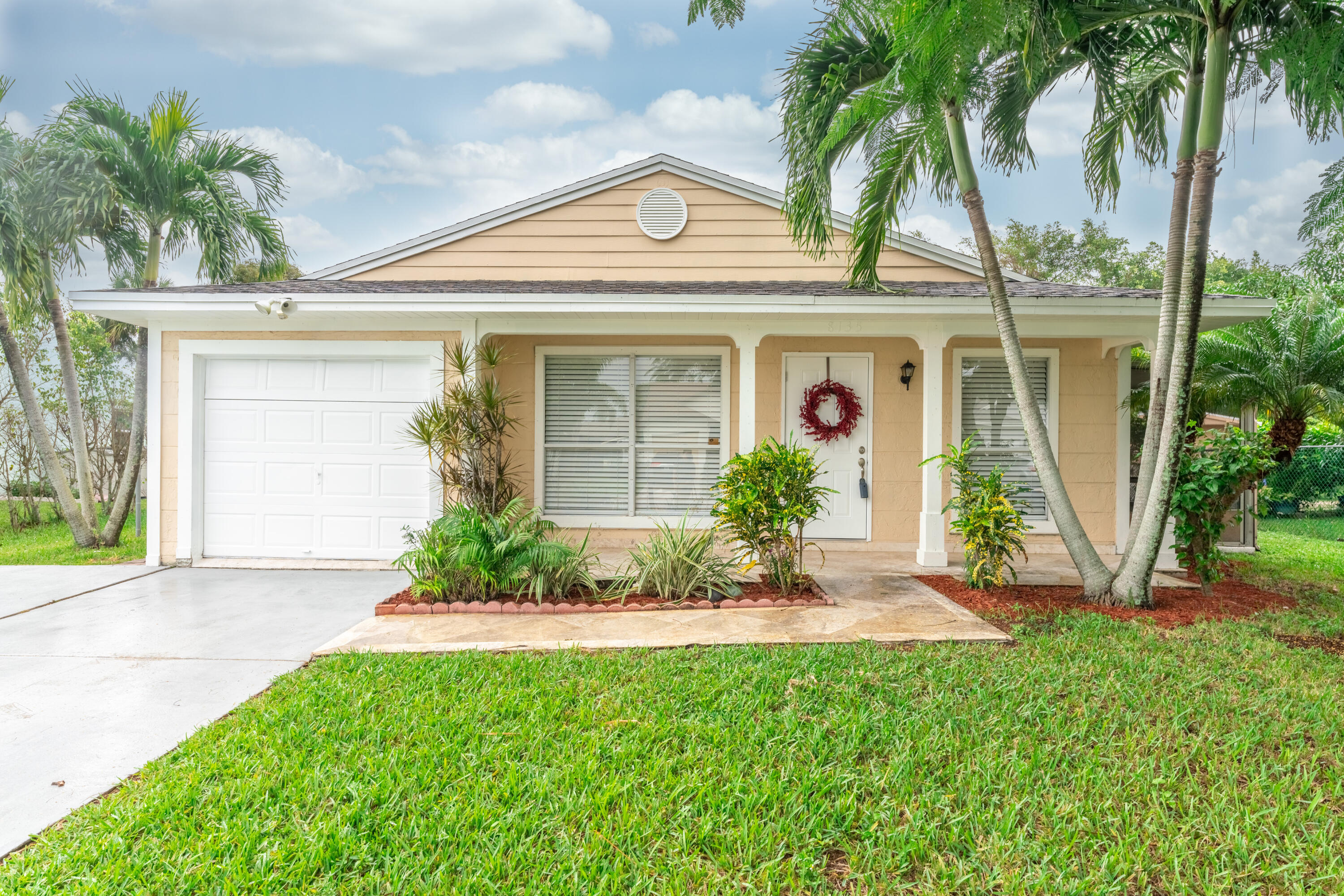 Property Photo: 8135 Cedar Hollow Lane FL 33433