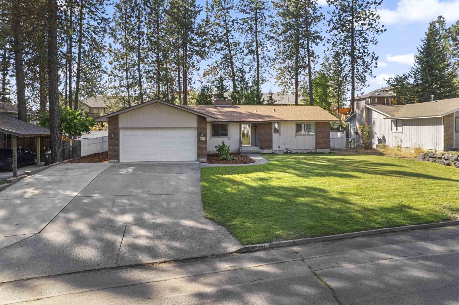 Property Photo:  8507 N Greenwood St  WA 99208 
