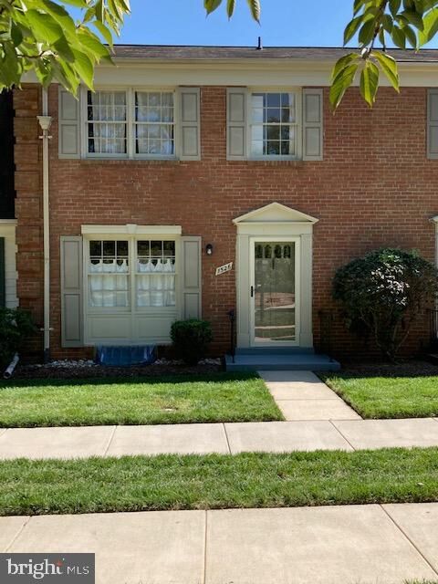 Property Photo:  1526 Westmoreland Street  VA 22101 