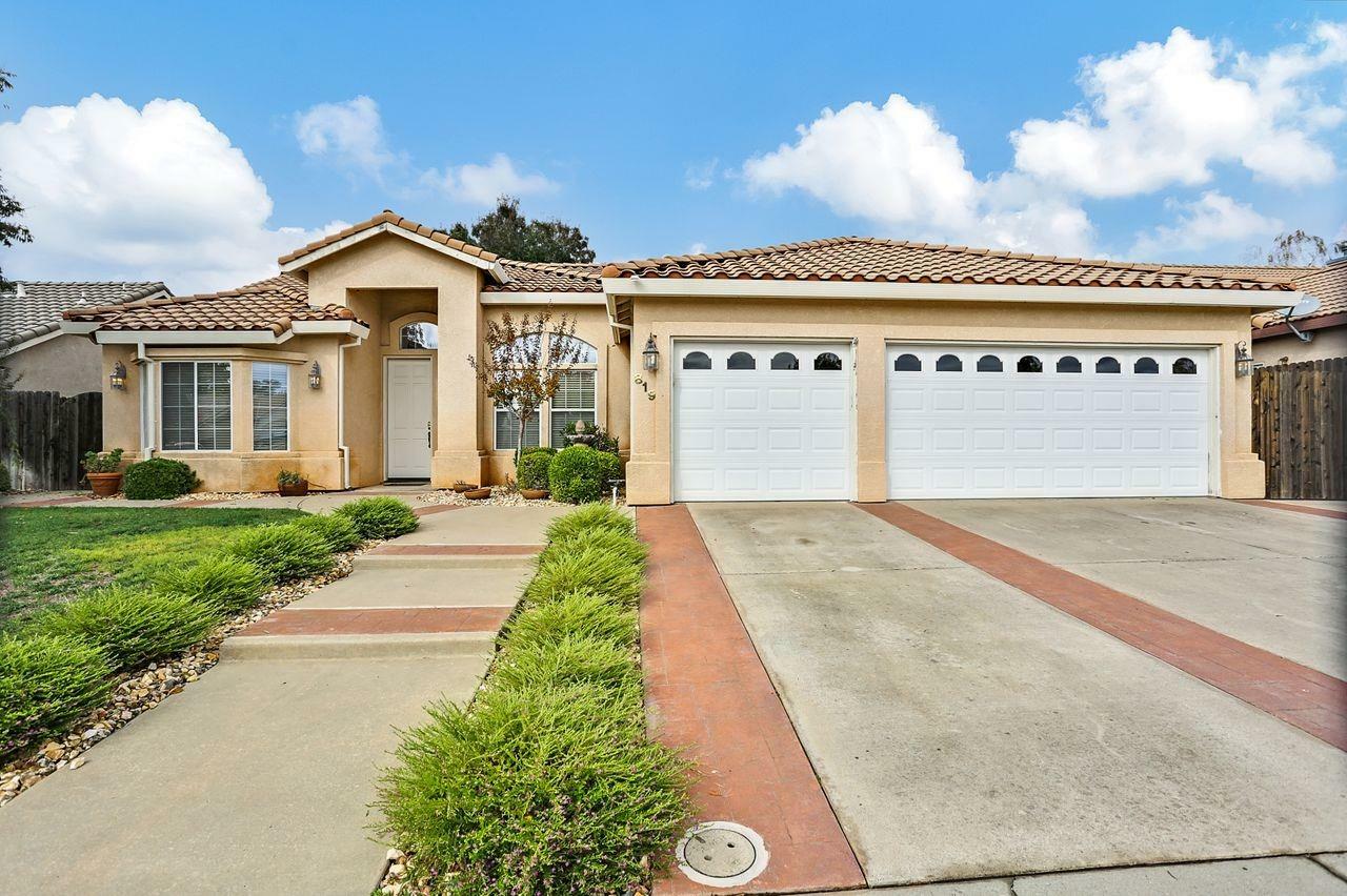 Property Photo:  819 Fairway Drive  CA 95640 