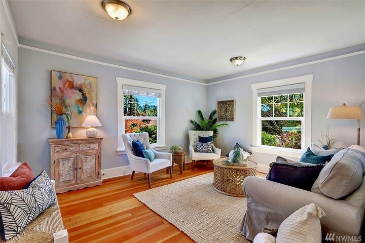 Property Photo:  6421 49th Ave SW  WA 98136 