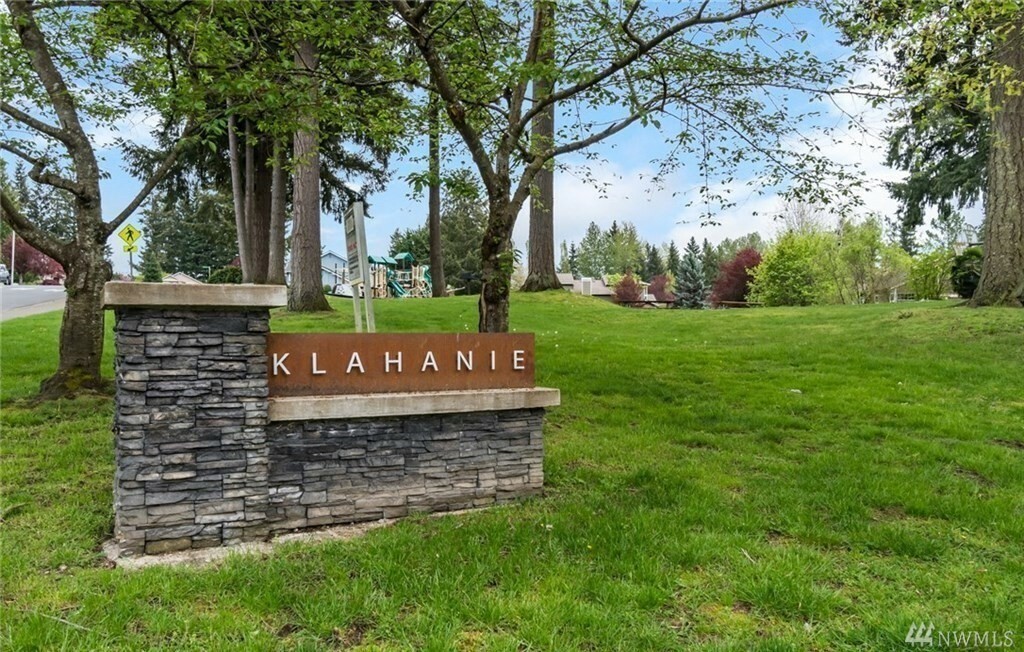Property Photo: 4434 248th Lane SE 4434 WA 98029