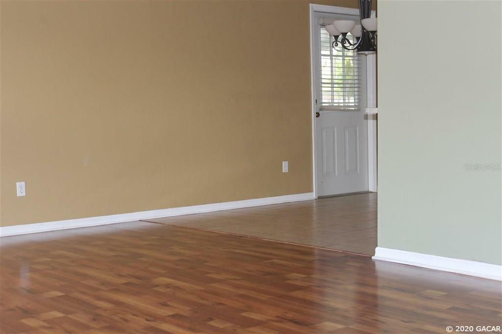 Property Photo:  8725 NW 35th Lane  FL 32606 