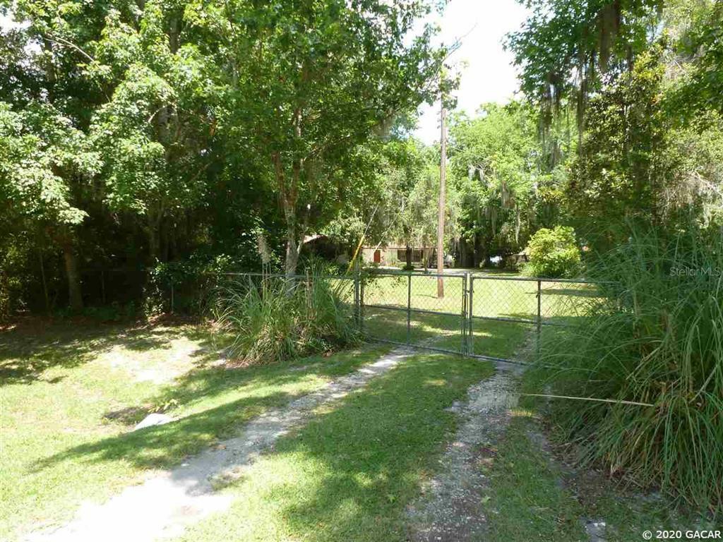 Property Photo:  11813 NE 205 Terrace  FL 32631 