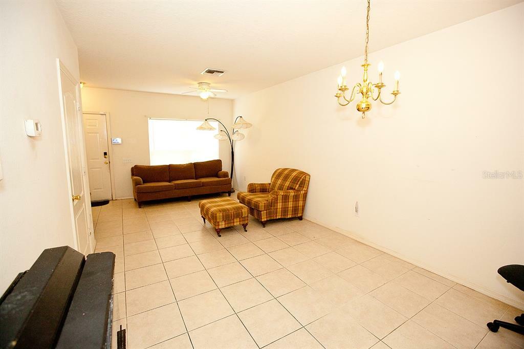 Property Photo:  2471 Lake Woodberry Circle  FL 33510 