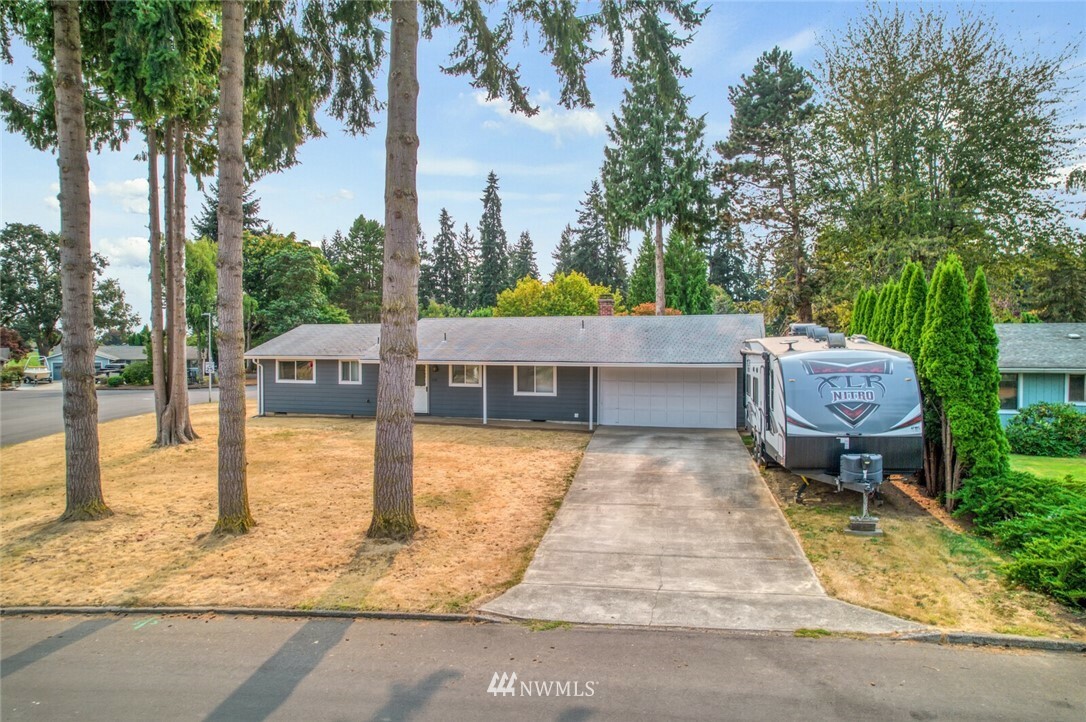 Property Photo:  1101 NW 88th Street  WA 98665 