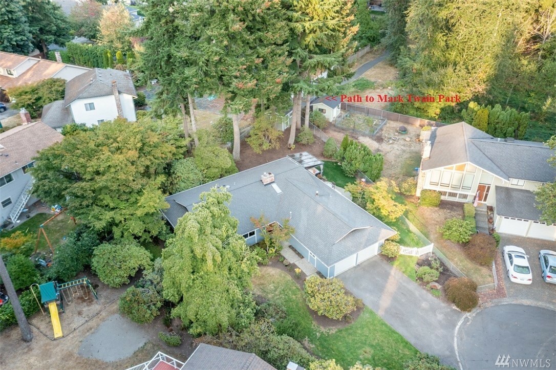 Property Photo:  12846 NE 107th Pl  WA 98033 