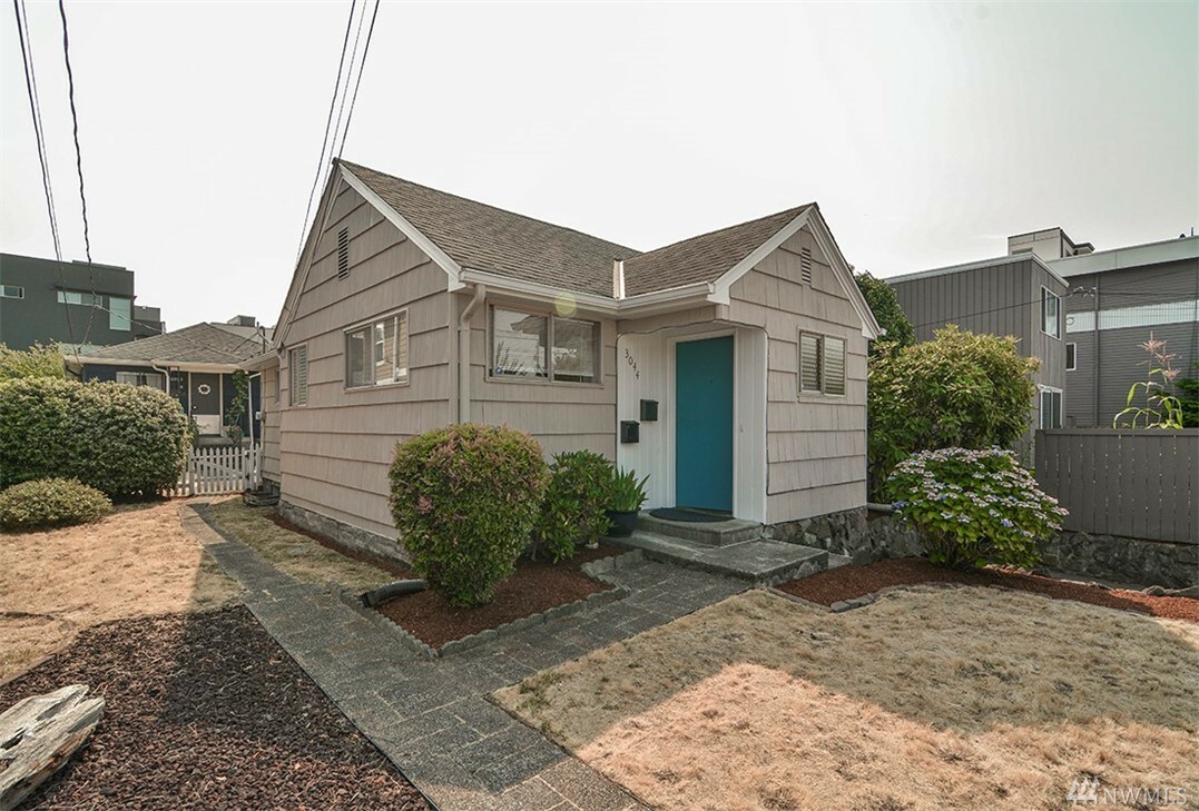 Property Photo:  3044 63rd Ave SW  WA 98116 