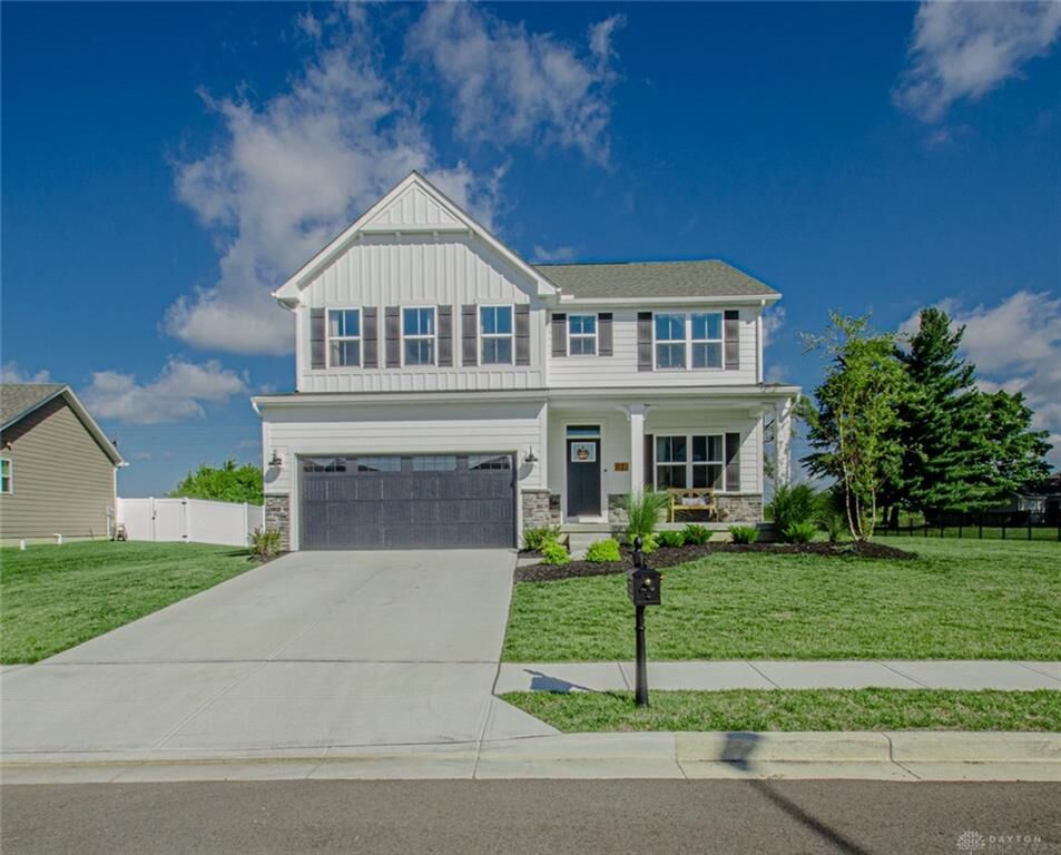Property Photo: 1133 Red Maple Drive OH 45373