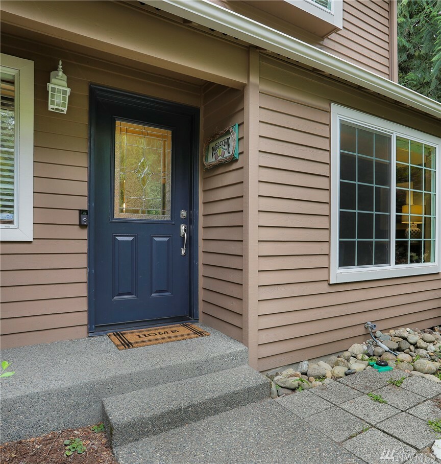 Property Photo:  27523 NE 31st Ct  WA 98053 