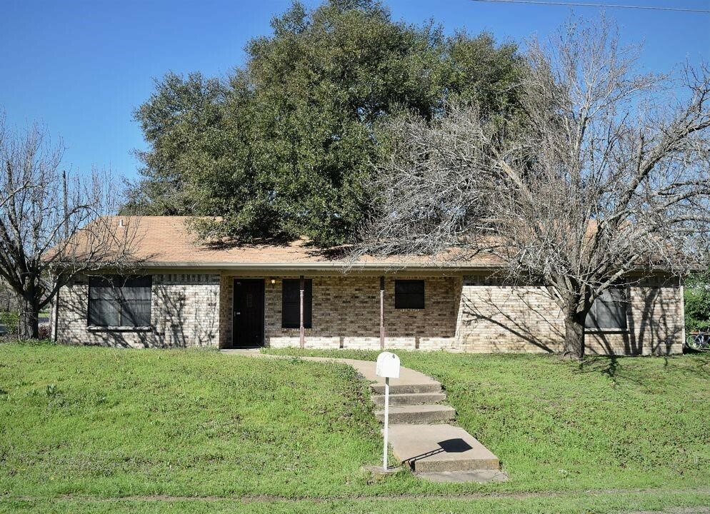 Property Photo:  301 First Street  TX 76630 