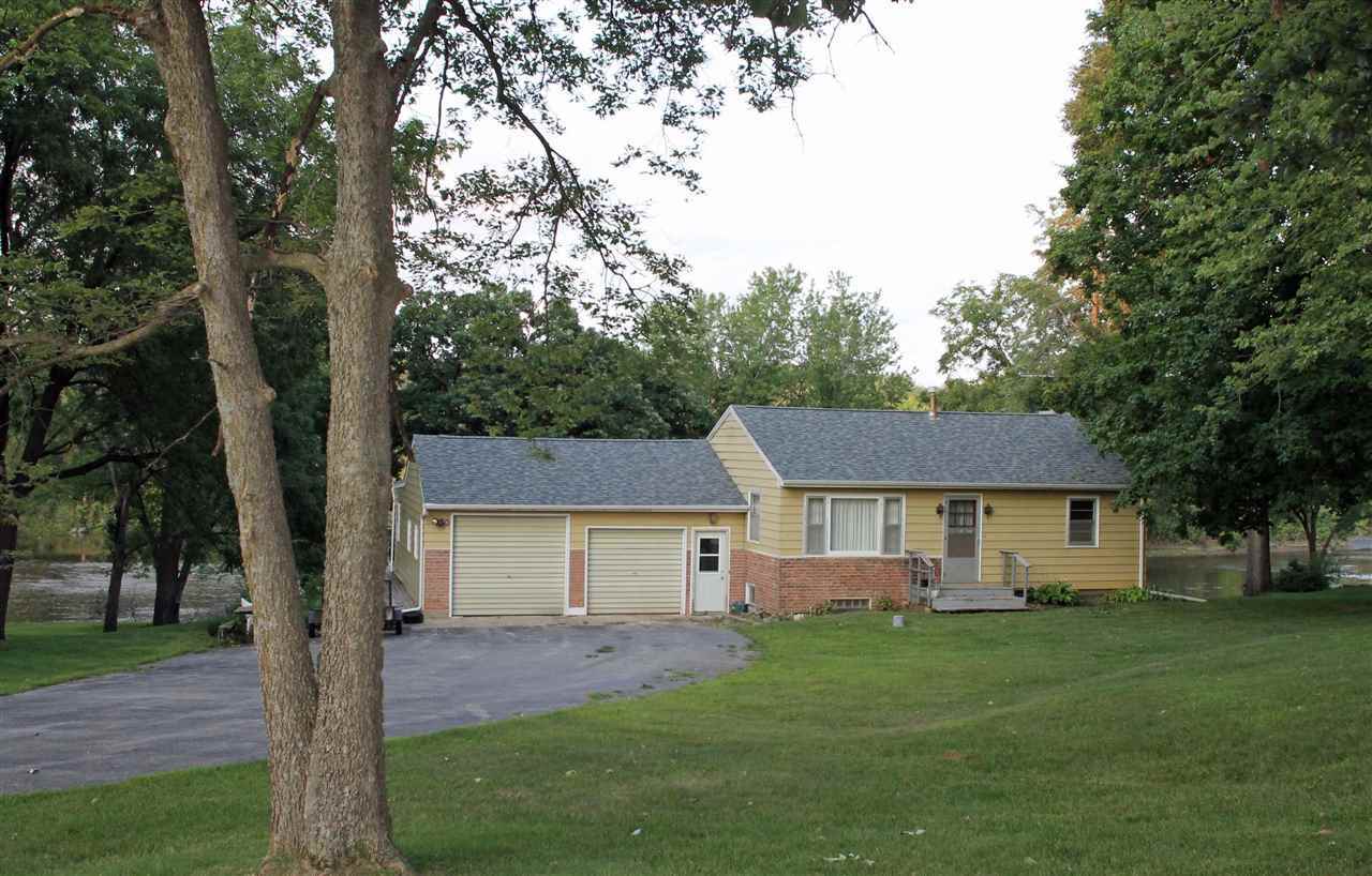 Property Photo:  2677 Edgebrook Drive  IA 50677 