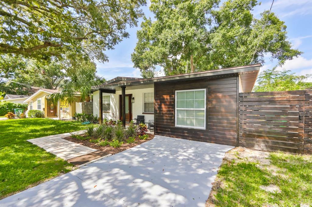 Property Photo:  6825 S Wall Street  FL 33616 