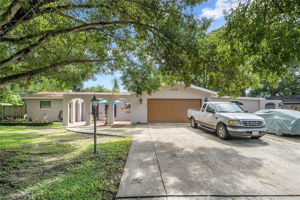 Property Photo:  1705 Evans Drive  FL 33759 