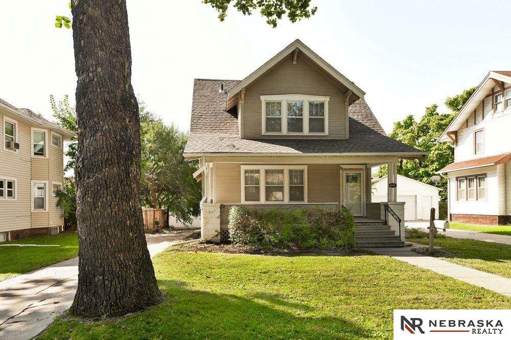 Property Photo:  3035 Lincoln  NE 68131 