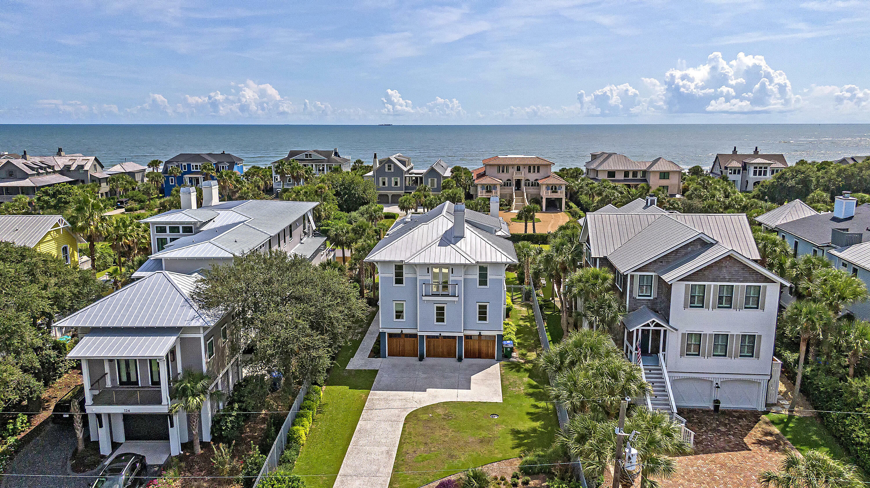 Property Photo: 122 Charleston Boulevard SC 29451