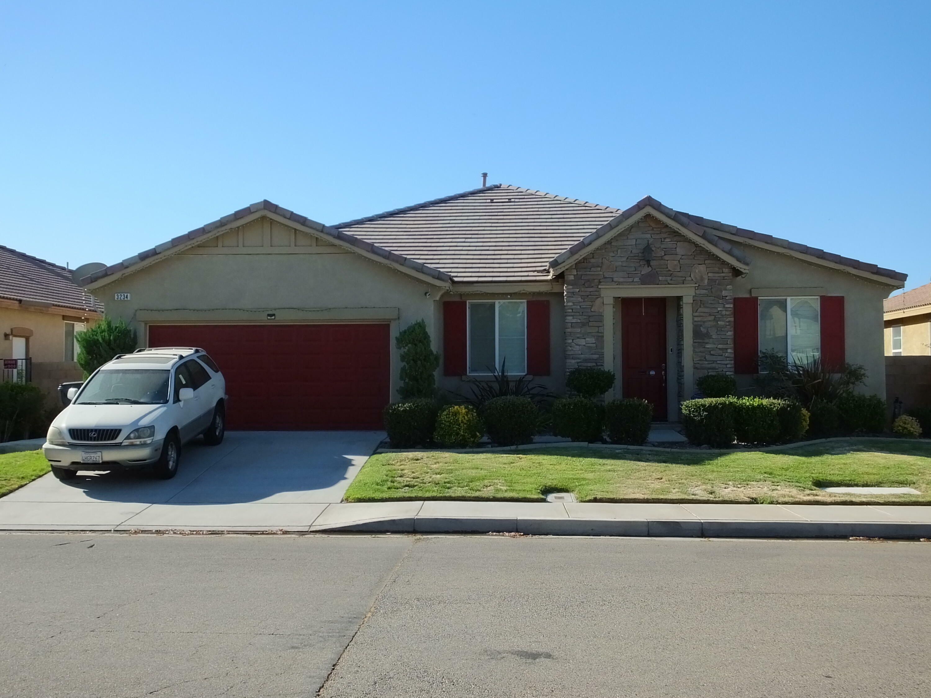 Property Photo:  3234 Tournament Drive  CA 93551 