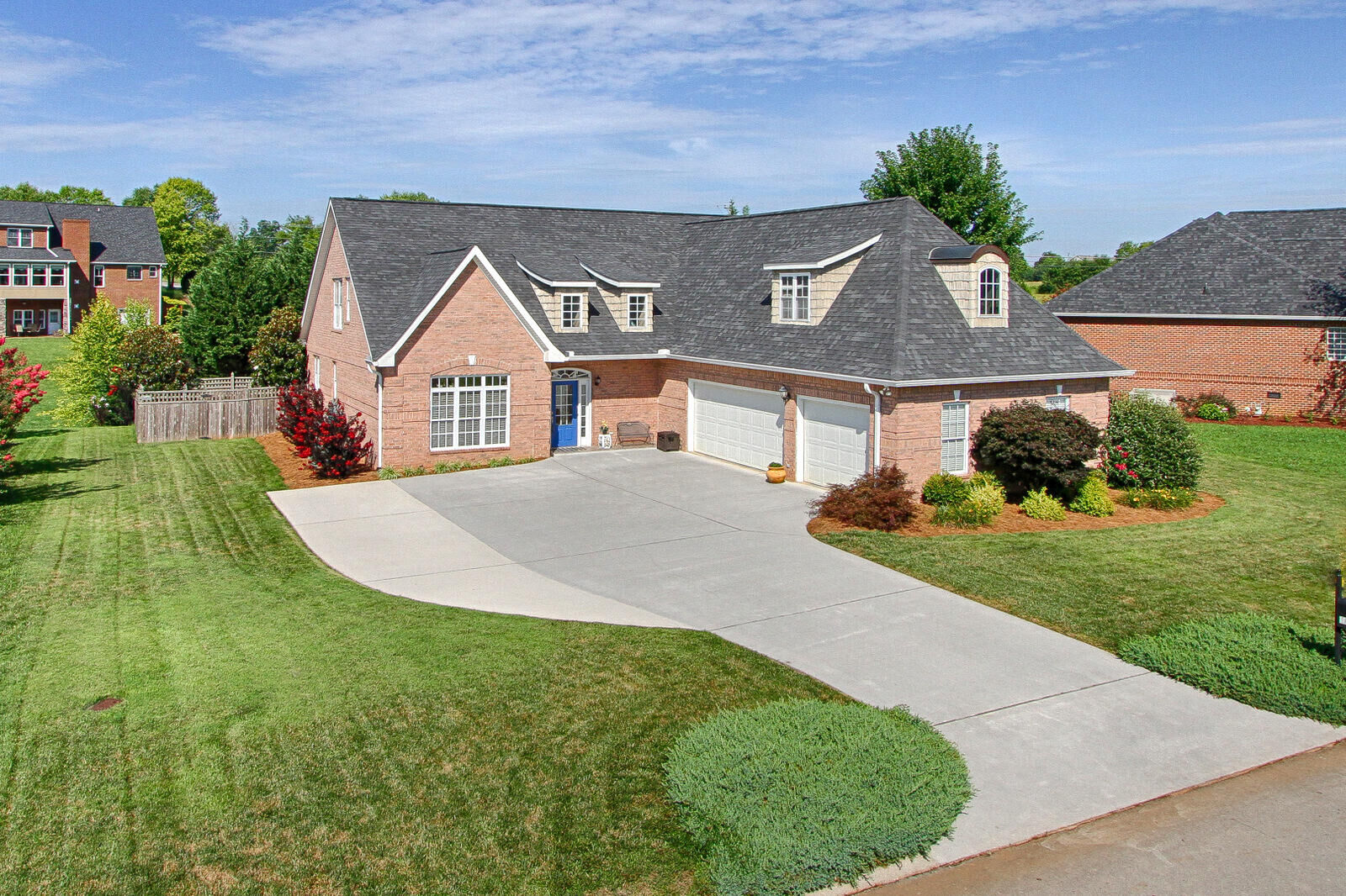 Property Photo:  1733 Burnside Drive  TN 37801 