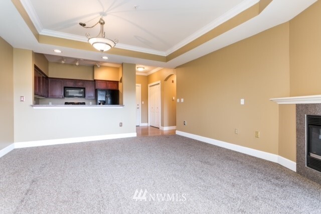 Property Photo: 251 W Bakerview Road 301 WA 98226