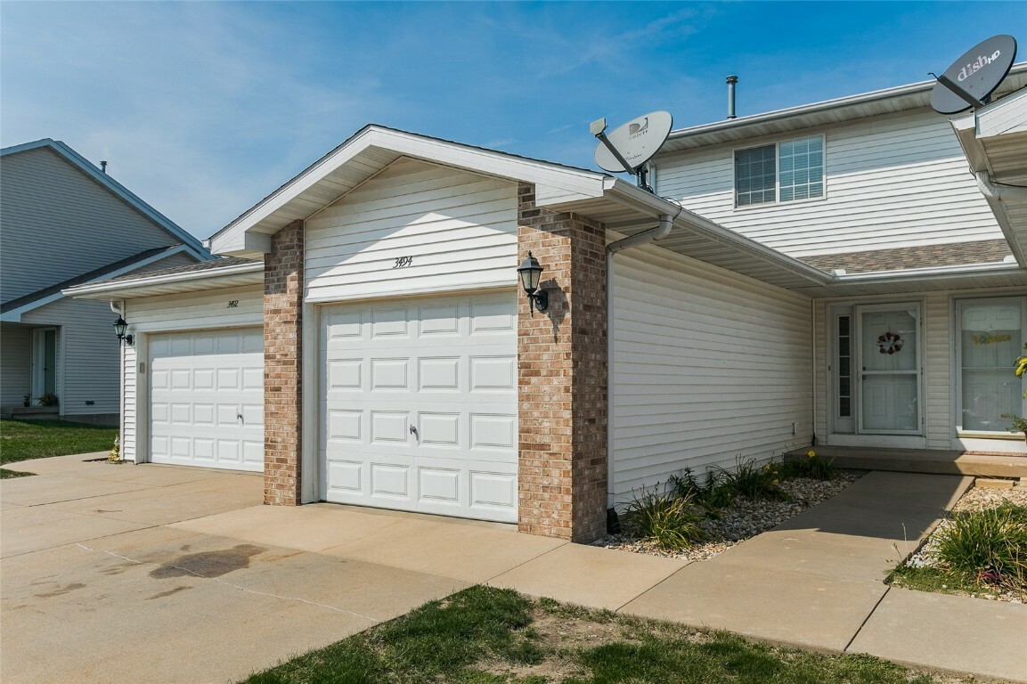 Property Photo:  3494 Quail Trail Court  IA 52302 