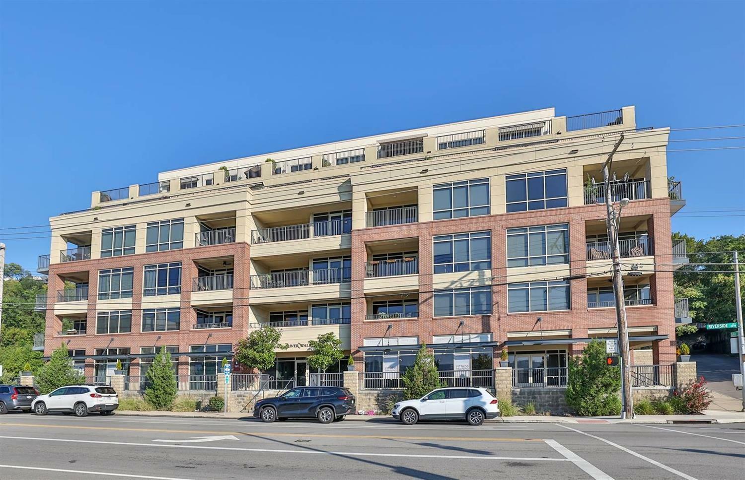 Property Photo: 2260 Riverside Dr 405 OH 45202