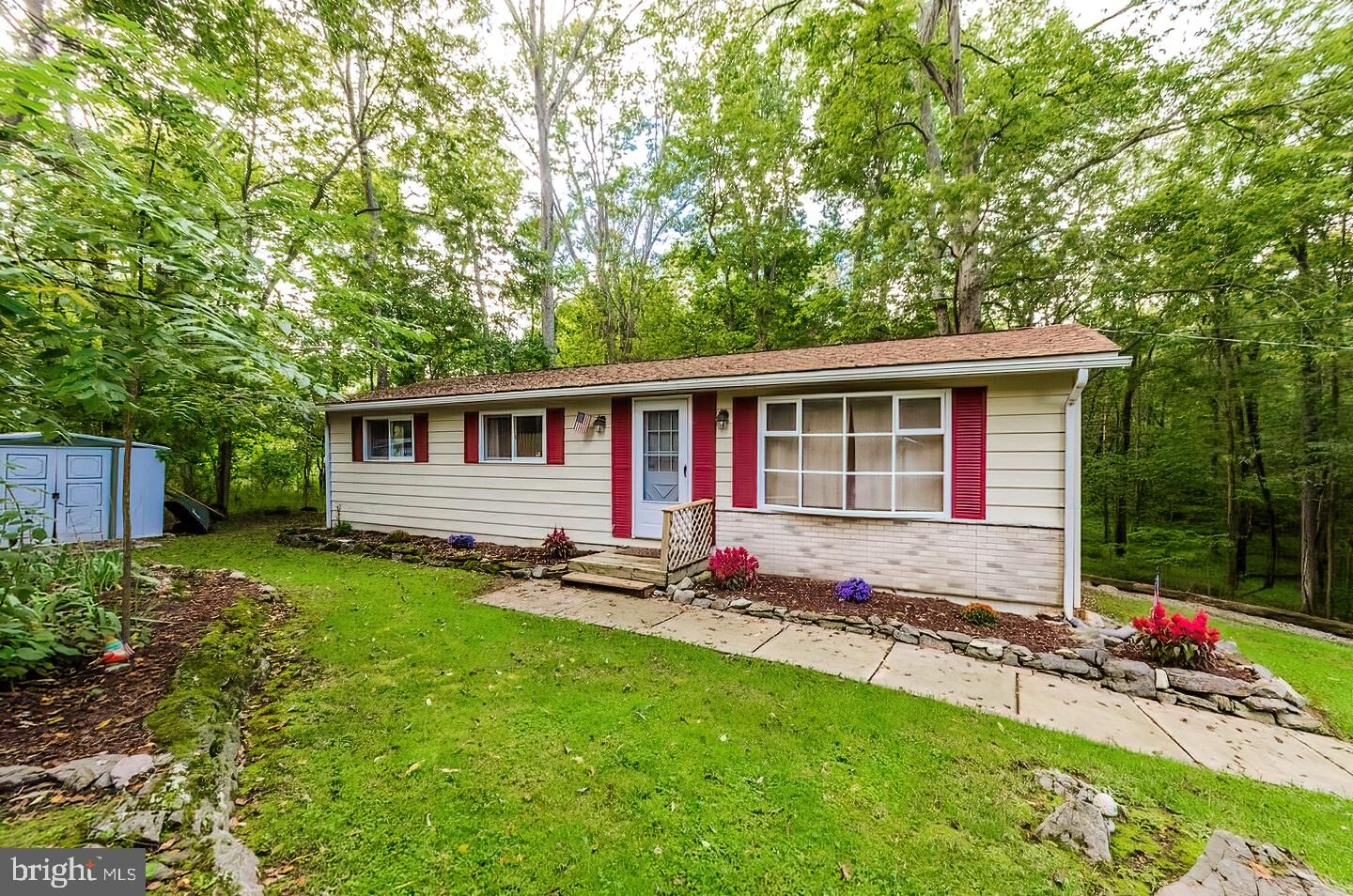 Property Photo: 4 Finch Lane WV 25443
