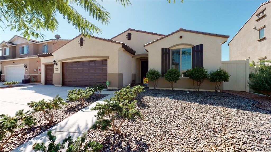 Property Photo:  1171 Vallejo Street  CA 92571 