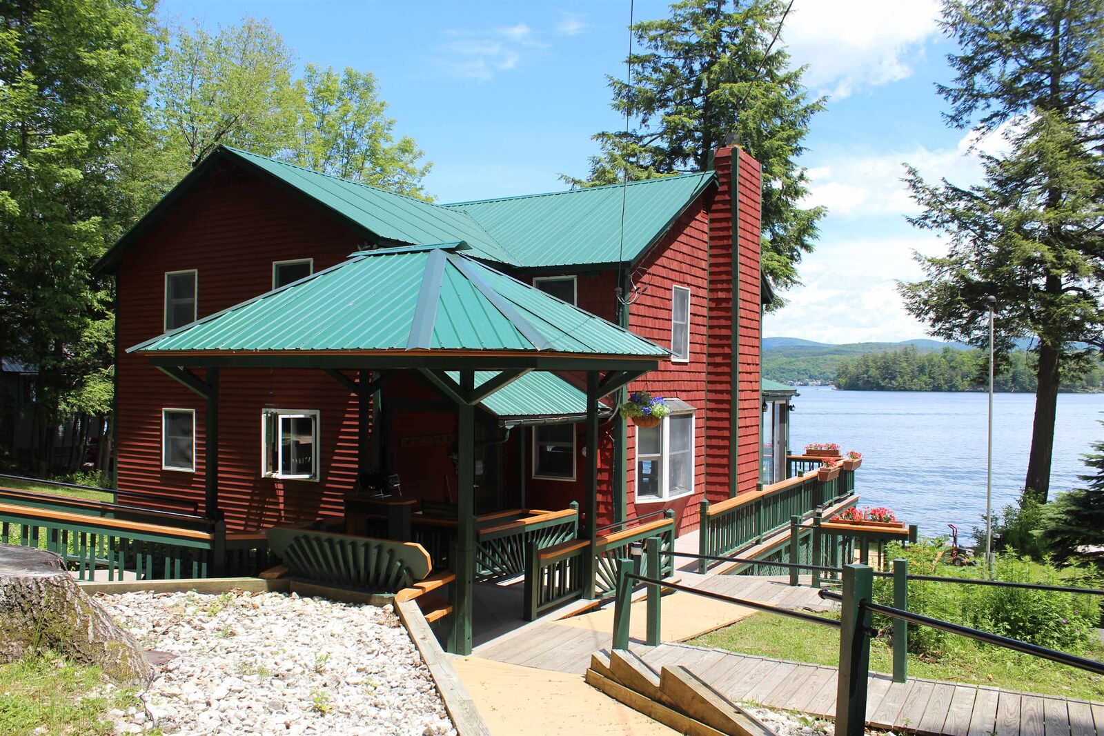 Property Photo: 788 Avalon Beach Road VT 05735