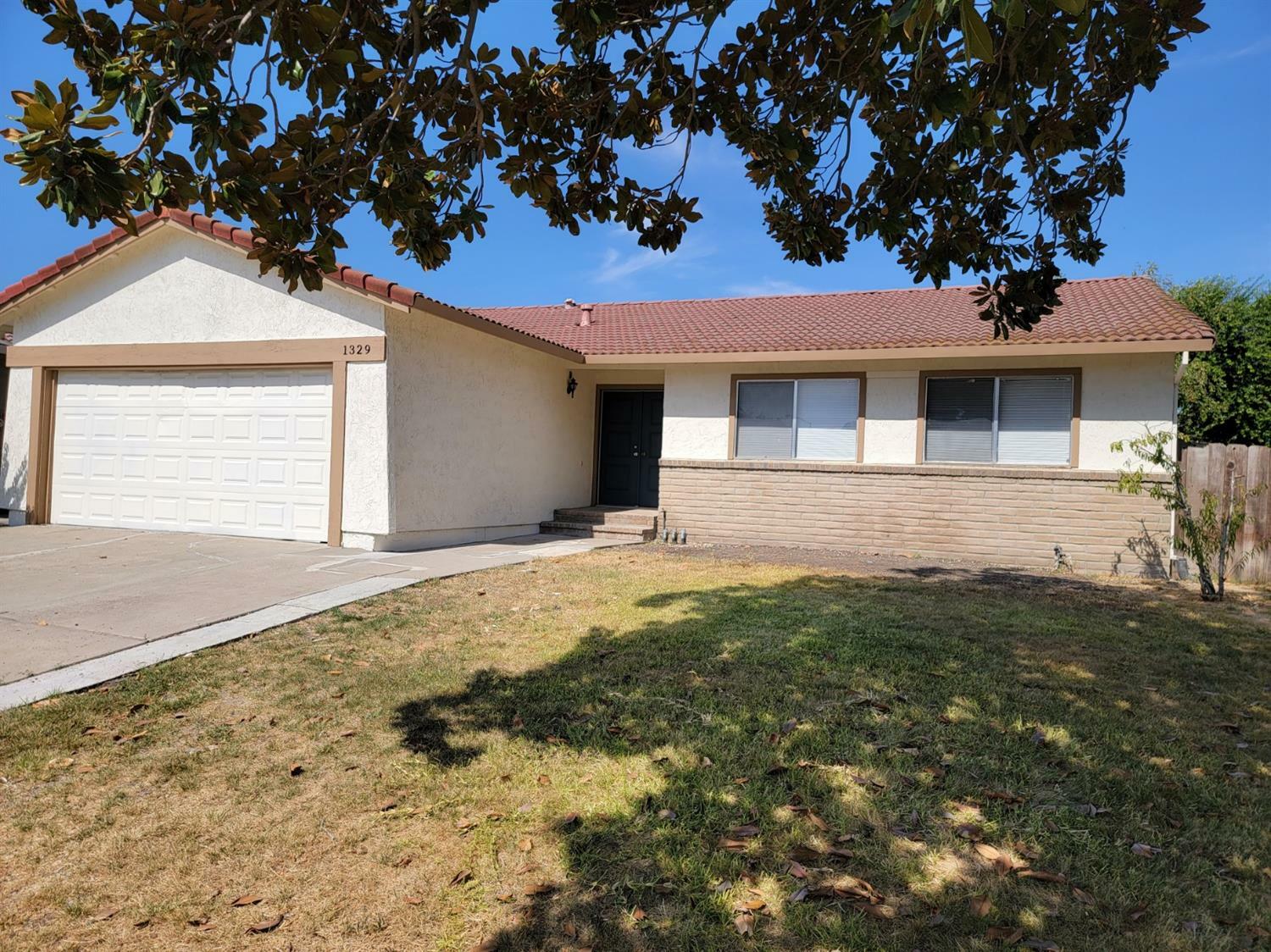 Property Photo:  1329 Lencoe Drive  CA 95210 