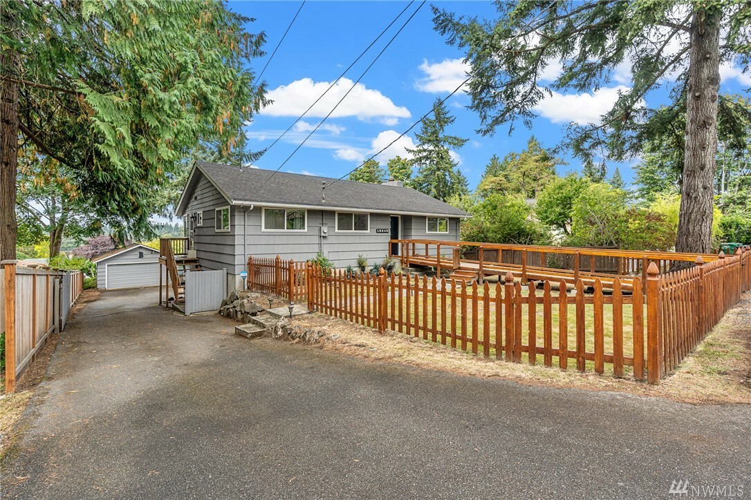 Property Photo:  13545 39th Ave NE  WA 98125 