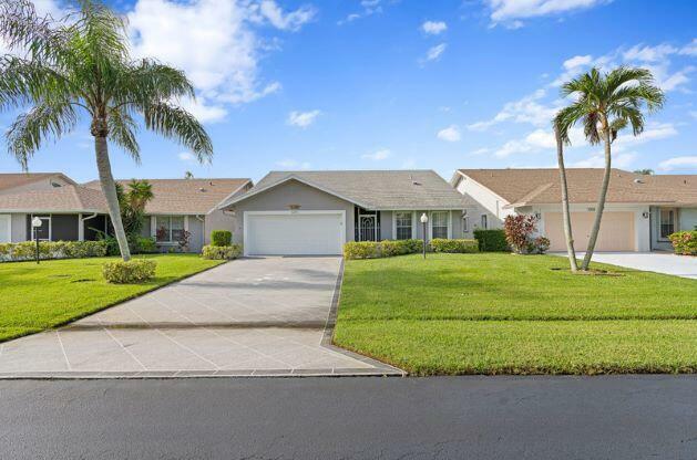 Property Photo:  5294 Tiffany Anne Circle  FL 33417 