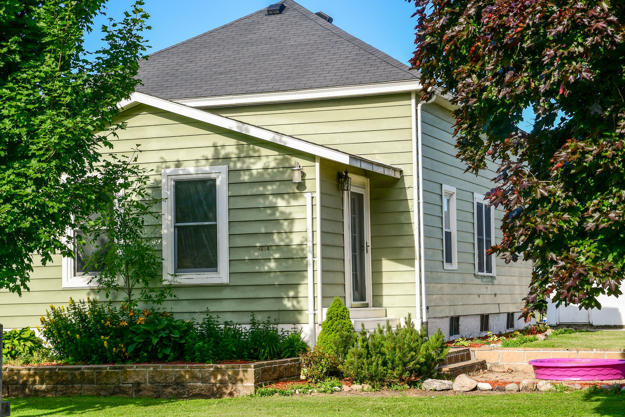 Property Photo:  1814 Dayton Street  IA 50075 