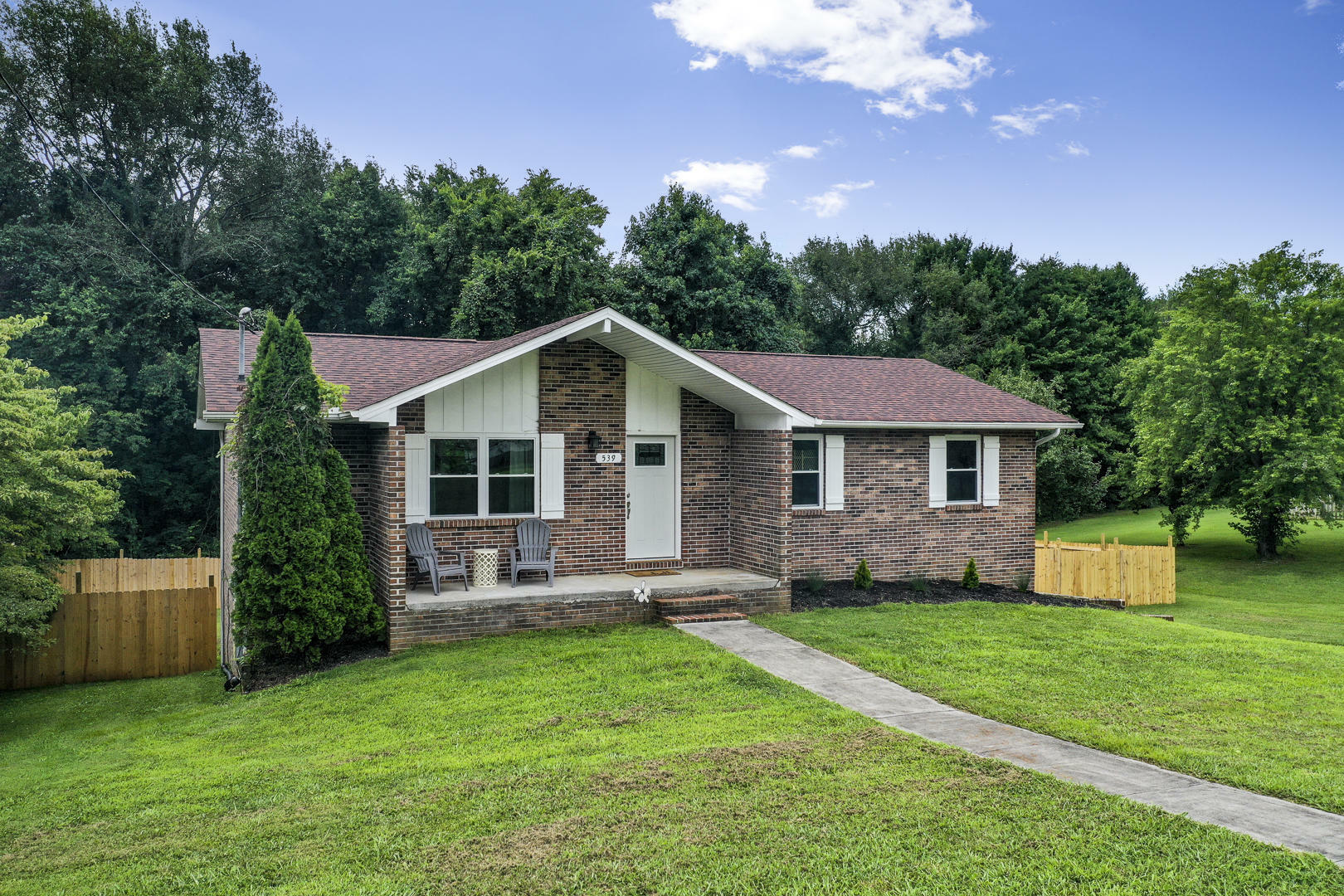 Property Photo:  539 Valley View St  TN 37865 