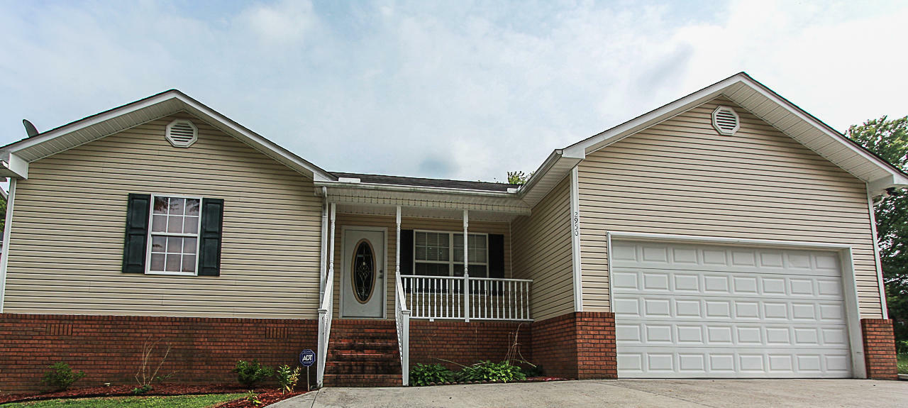 Property Photo:  2950 Edgewood Ave  TN 37917 