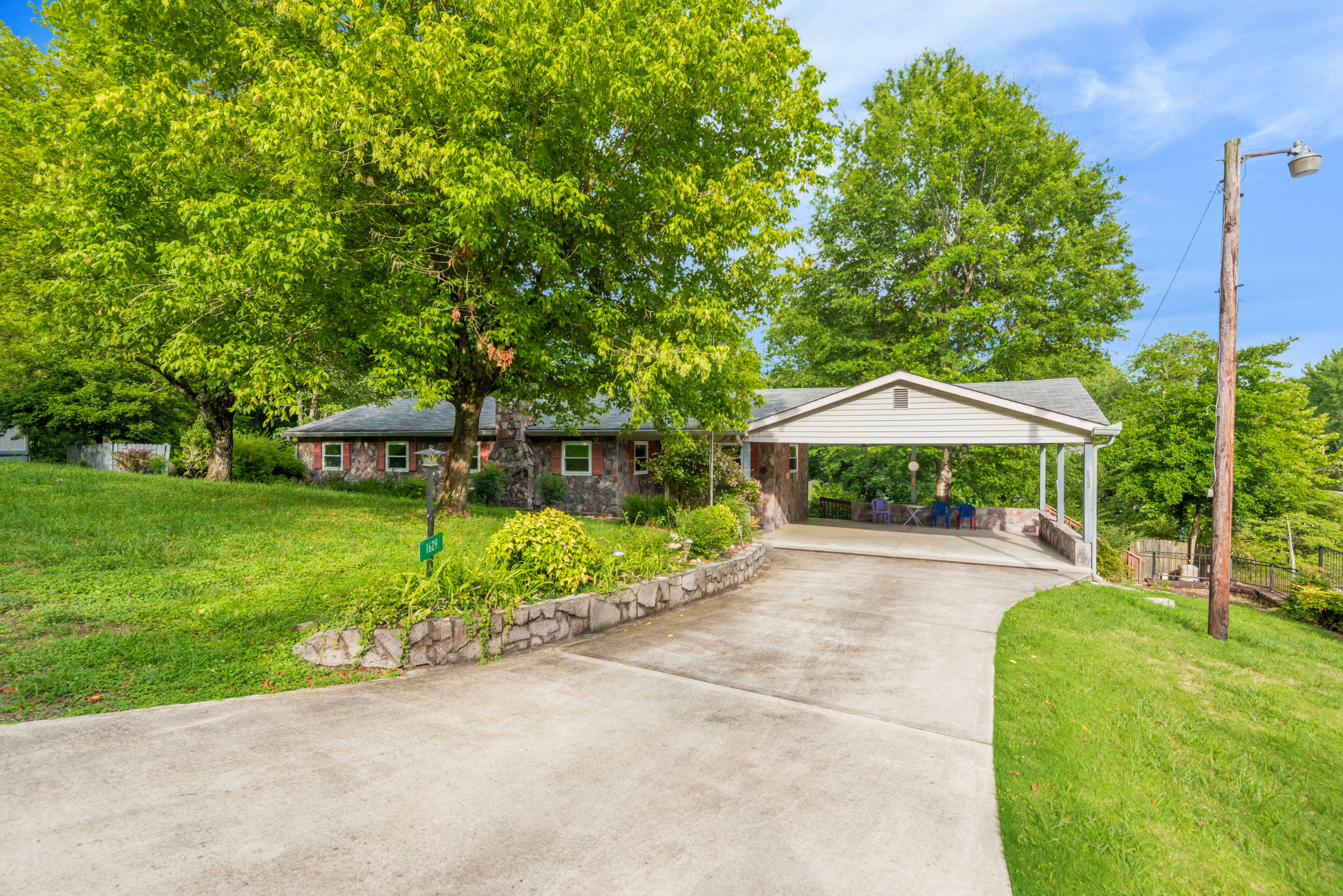 Property Photo:  1629 Piney Point Rd  TN 37381 