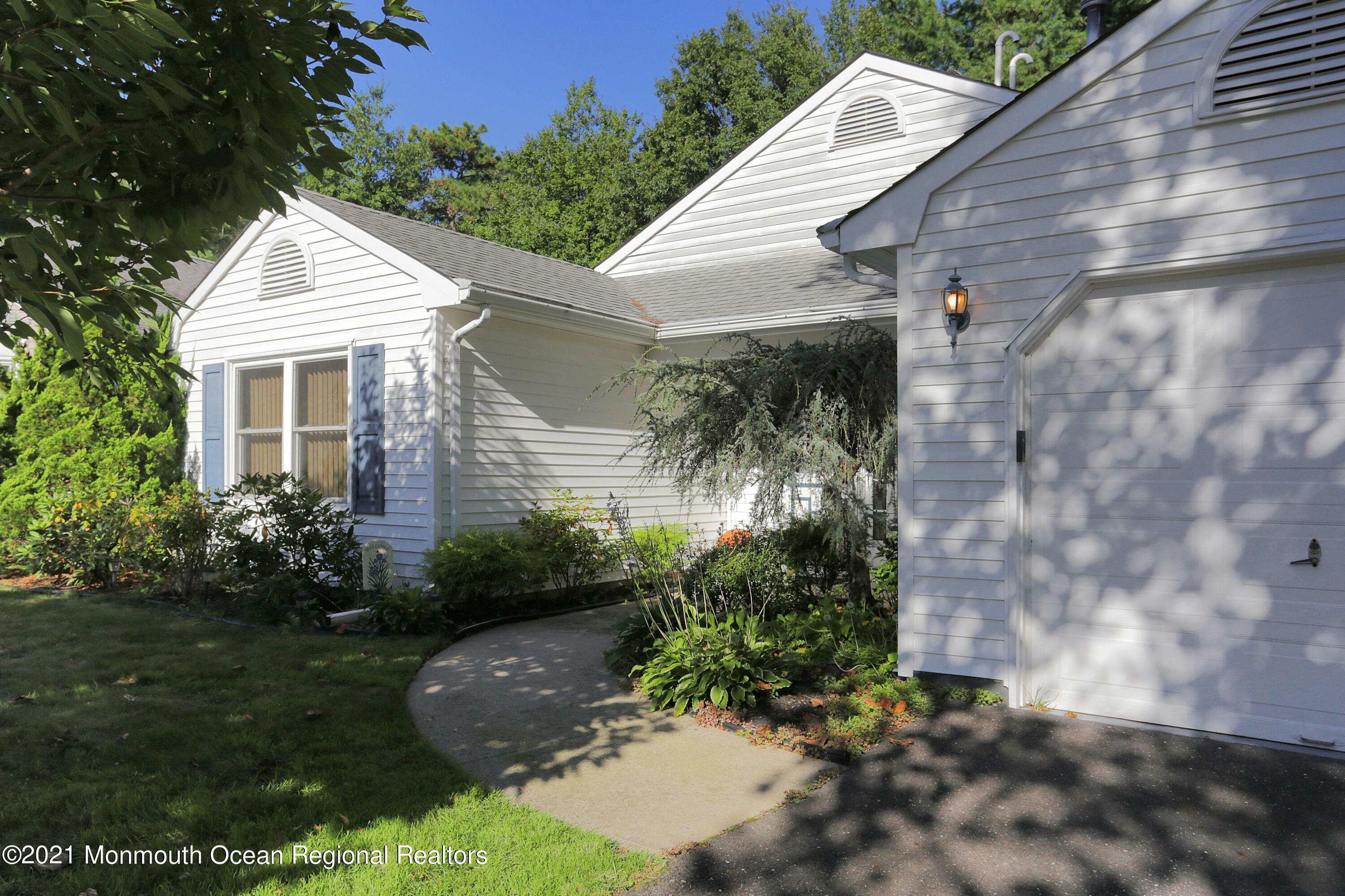 Property Photo:  32 Mallard Drive  NJ 08724 