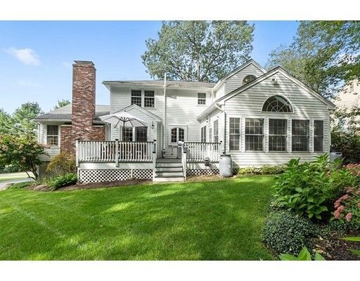 Property Photo:  5 Cricket Circle  MA 01810 