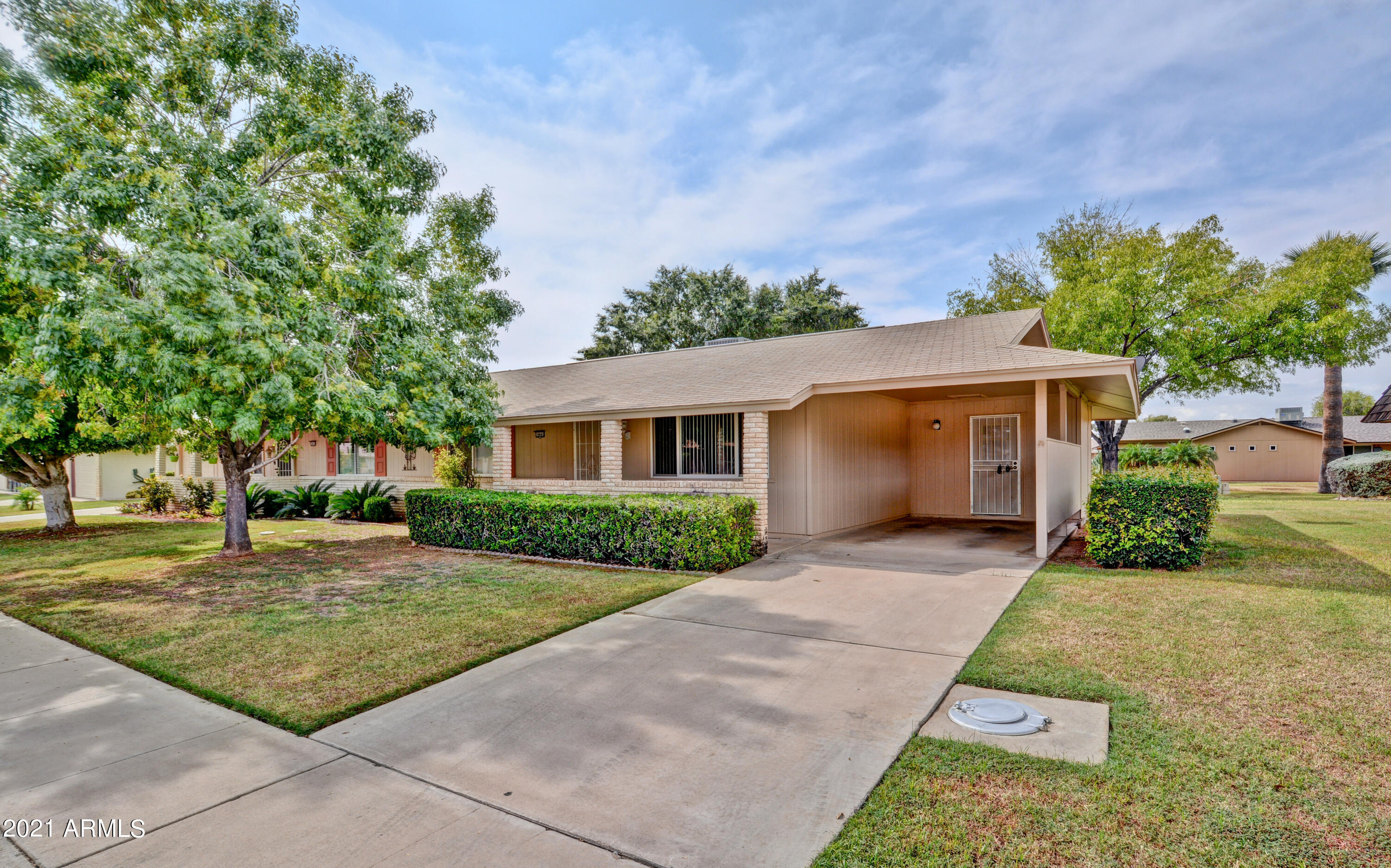 Property Photo: 10641 W Tropicana Circle AZ 85351