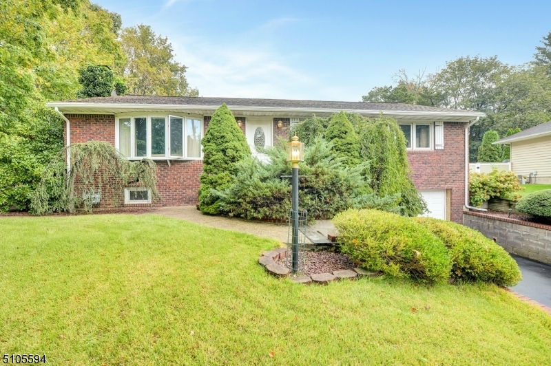 Property Photo:  22 Nokomis Ave  NJ 07436 